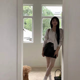 DIANA VEVINA 羊驼毛钻领珍珠扣针织衫 白