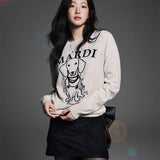 MARDI MERCREDI 2502 CASHMERE CREW NECK SWING THE TAIL DDANJI PEARL NECKLACE_LIGHTBEIGE BLACK