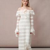 DIANA VEVINA 一字肩荷叶边大翻领蕾丝连衣裙