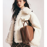 Kroche SS2312 加厚皮毛一体拼接白色外套