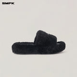 SMFK 2510 十字雕像皮毛一体拖鞋 荒野黑