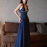 SHEER LUCK 2502 法式V领镂空收腰挂脖连衣裙 暮色蓝