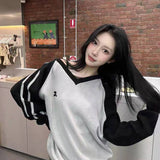 REST & RECREATION 2511 V-NECK SWEATER - GREY