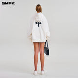 SMFK 2602 十字雕像阔身运动帽衫 雪山白
