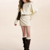 Kroche 2601 斜肩蝙蝠长袖针织A字短款收腰连衣裙