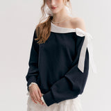 Kroche 2511 撞色棉布蕾丝翻领斜肩卫衣 藏青