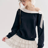 Kroche 2511 撞色棉布蕾丝翻领斜肩卫衣 藏青