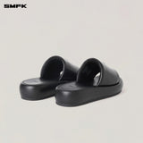 SMFK 2605 十字雕像皮质一体拖鞋 荒野黑