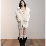 VIA PITTI 2511 重磅狐狸毛大翻领毛织外套 白