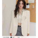 SOMESOWE 翻领刺绣假两件水手西装 白
